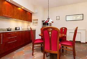 Obrzeżna Apartment by Renters