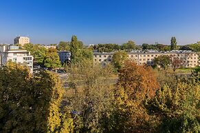 Apartment Popiełuszki Warsaw by Renters
