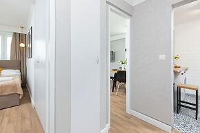 Apartment Popiełuszki Warsaw by Renters