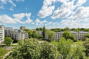 Apartment Popiełuszki Warsaw by Renters