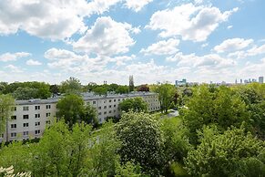 Apartment Popiełuszki Warsaw by Renters