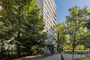 Apartment Popiełuszki Warsaw by Renters