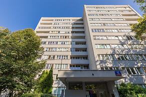 Apartment Popiełuszki Warsaw by Renters