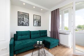 Apartment Popiełuszki Warsaw by Renters