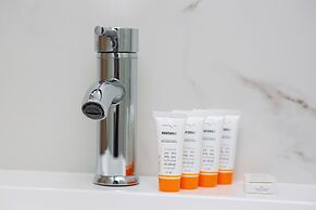 Apartment Popiełuszki Warsaw by Renters