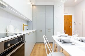 Warsaw Sienna Apartments by Renters