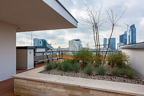 Warsaw Sienna Apartments by Renters