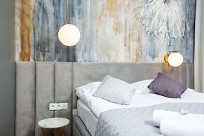 Warsaw Sienna Apartments by Renters