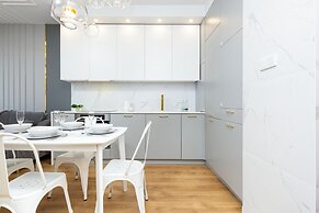 Warsaw Sienna Apartments by Renters