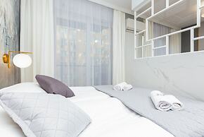 Warsaw Sienna Apartments by Renters