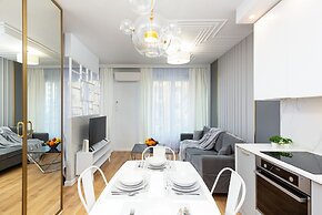 Warsaw Sienna Apartments by Renters
