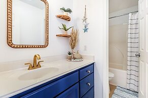 Beach'n Inn 3 Bedroom Home by RedAwning