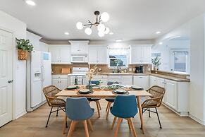 Beach'n Inn 3 Bedroom Home by RedAwning