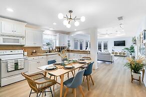 Beach'n Inn 3 Bedroom Home by RedAwning