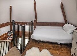 Bridge St. Condominium R2 3 Bedroom Condo by RedAwning