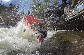 Bridge St. Condominium R2 3 Bedroom Condo by RedAwning