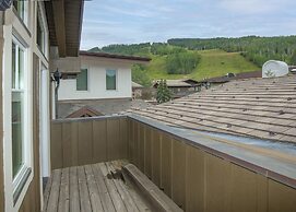 Bridge St. Condominium R2 3 Bedroom Condo by RedAwning