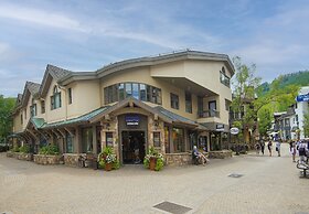 Bridge St. Condominium R2 3 Bedroom Condo by RedAwning