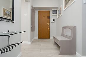 Schillera Apartment by Renters