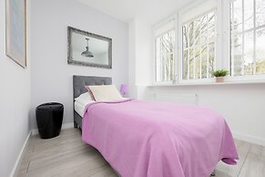 Schillera Apartment by Renters