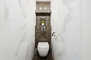 Schillera Apartment by Renters