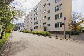 Schillera Apartment by Renters