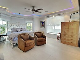 9463dolcevitaccwh - Dolce Vita Villa