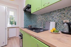 Apartment Rejtana Warszawa by Renters