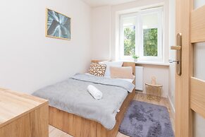 Apartment Rejtana Warszawa by Renters