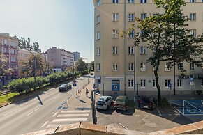 Apartment Rejtana Warszawa by Renters