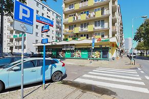 Apartment Rejtana Warszawa by Renters