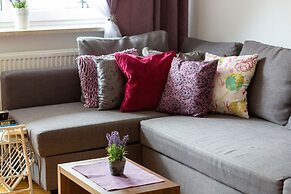 Apartment Skoroszewska Warsaw by Renters