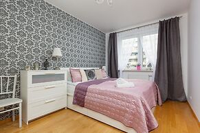 Apartment Skoroszewska Warsaw by Renters