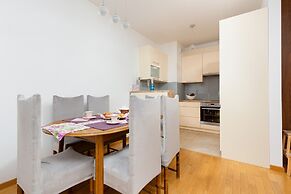 Apartment Skoroszewska Warsaw by Renters