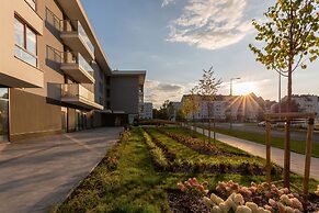 Warsaw Apartment Szajnowicza by Renters