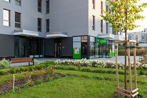 Warsaw Apartment Szajnowicza by Renters