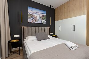 Warsaw Apartment Szajnowicza by Renters