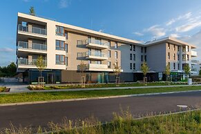 Warsaw Apartment Szajnowicza by Renters