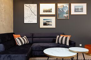 Warsaw Apartment Szajnowicza by Renters