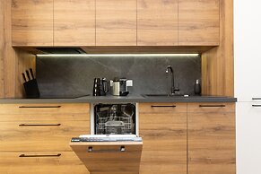 Warsaw Apartment Szajnowicza by Renters