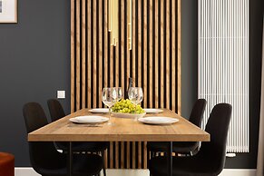 Warsaw Apartment Szajnowicza by Renters