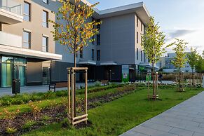 Warsaw Apartment Szajnowicza by Renters