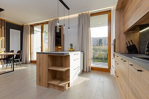 Warsaw Apartment Szajnowicza by Renters