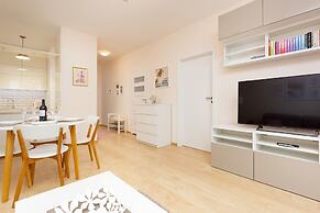 Modern Apartment Warsaw by Renters