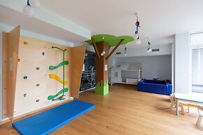 Modern Apartment Warsaw by Renters