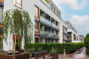 Modern Apartment Warsaw by Renters