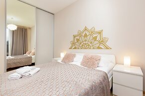 Modern Apartment Warsaw by Renters