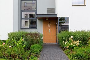 Modern Apartment Warsaw by Renters