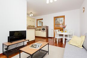 Apartment Polkowska Warsaw by Renters