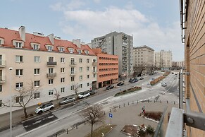 Apartment Polkowska Warsaw by Renters